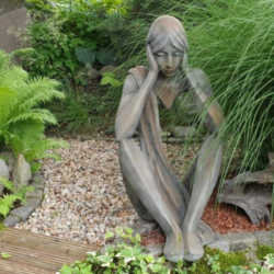 Sculpture "Tristan" assis pour extérieur