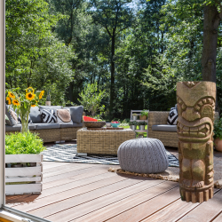 Statue Tiki en terrasse