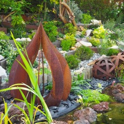 Sculpture déco jardin rouille