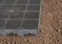 Pose de dalle clipsable sur terre